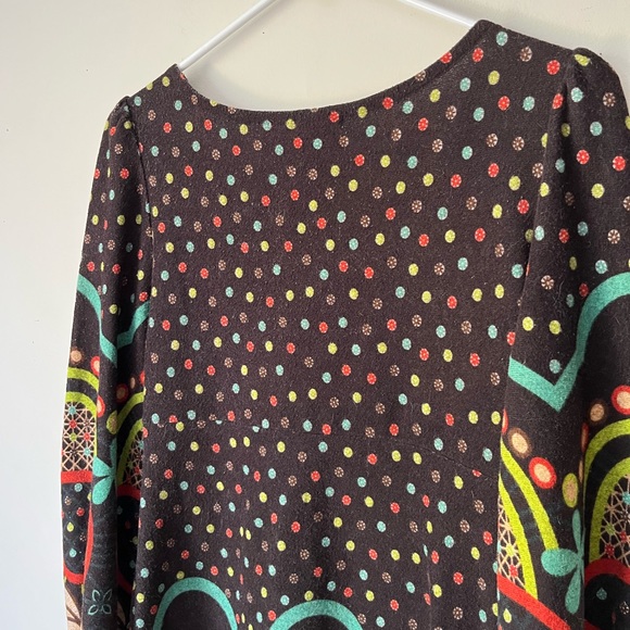 Heartache brown long sleeve dress with buttons and funky pattern - Picture 7 of 7